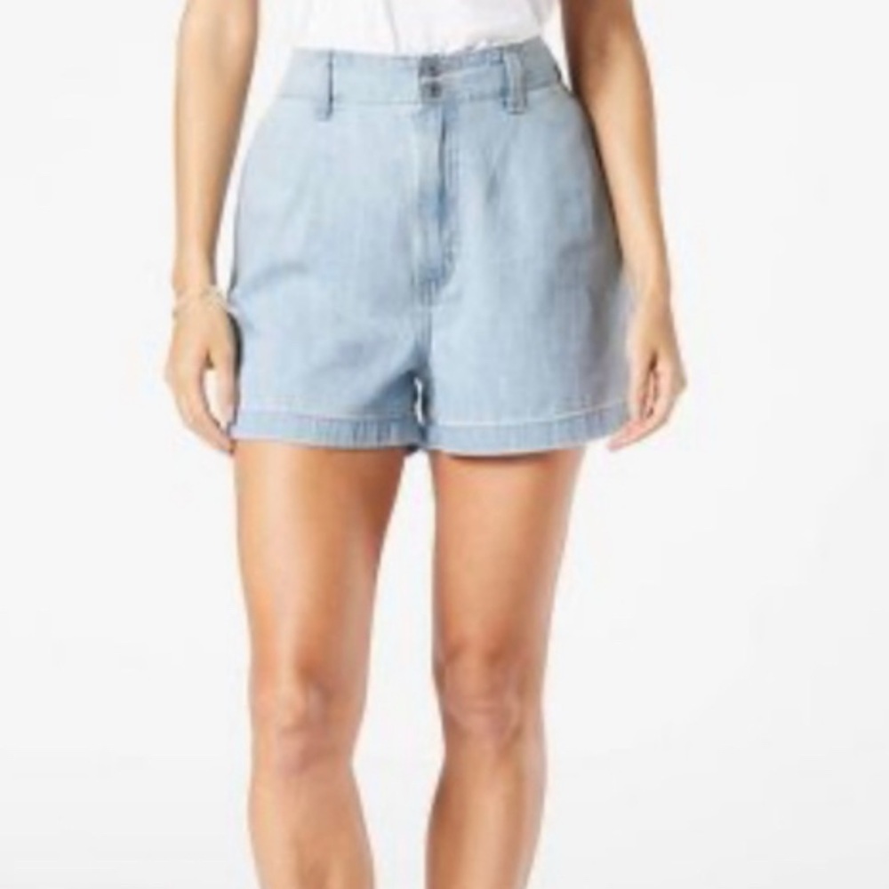 Denizen from Levi's Light Blue Denim Shorts